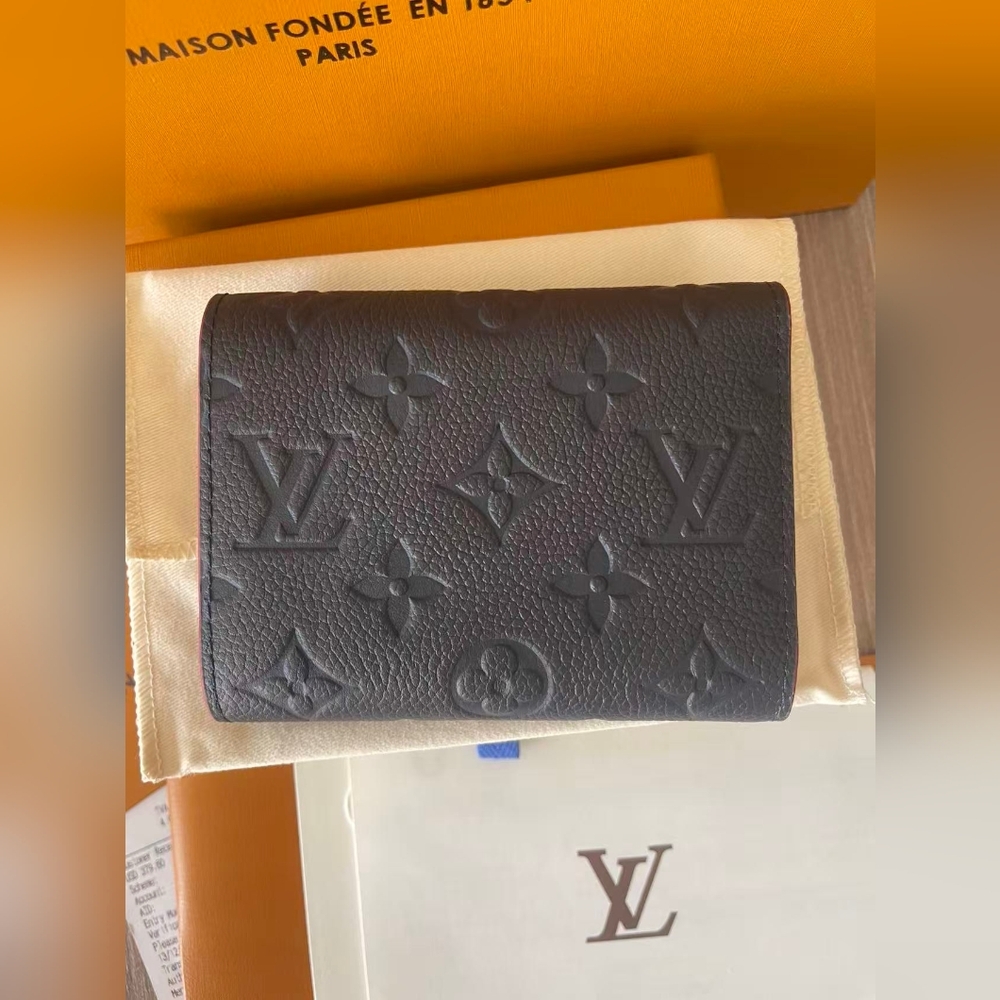 Louis Vuitton Victorine Wallet - Picture 2 of 11